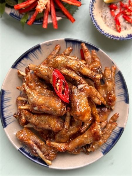 Chân Gà Chiên Nước Mắm